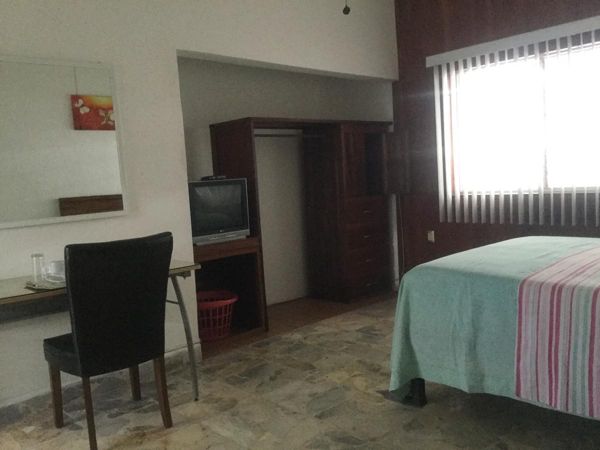 Suites El Retiro Tuxtla Gutiérrez Eksteriør billede